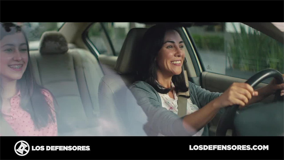 Screenshot from Los Defensores Commercial